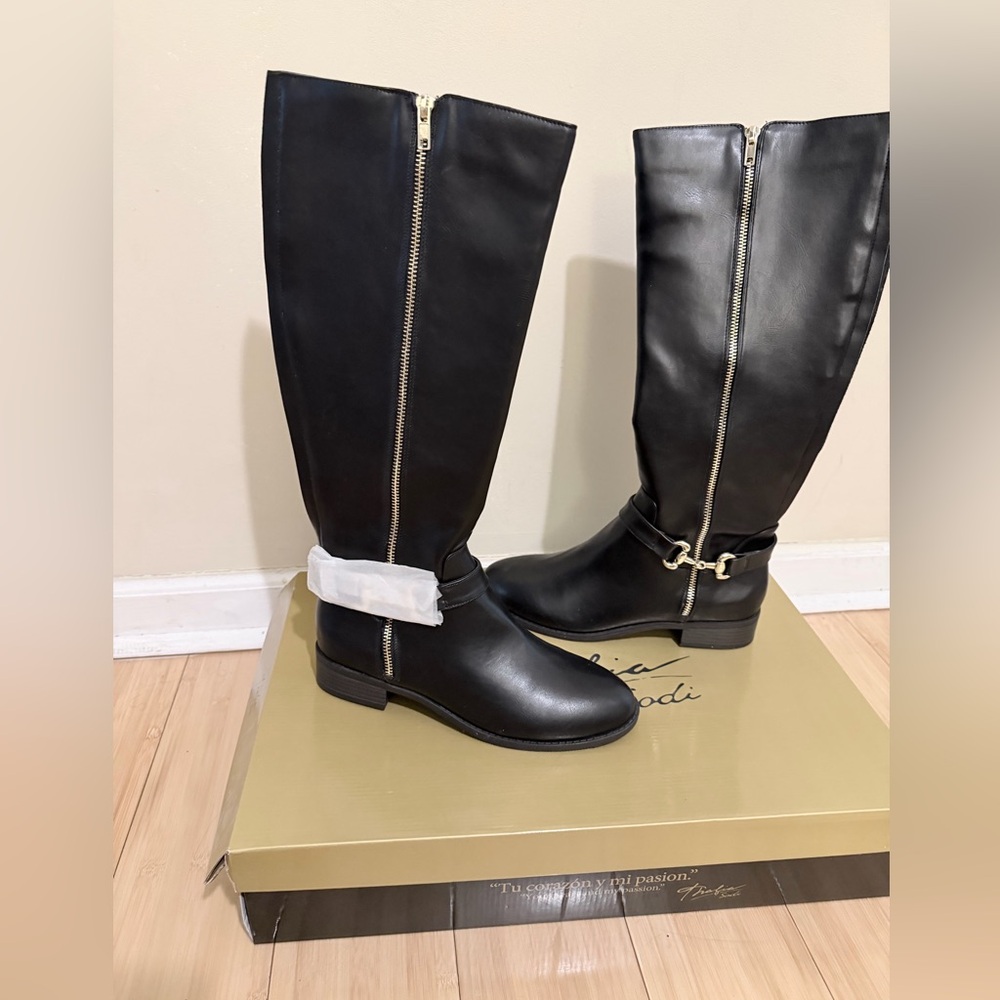 Thalia Sodi Black Knee-High Boots - Size 9M